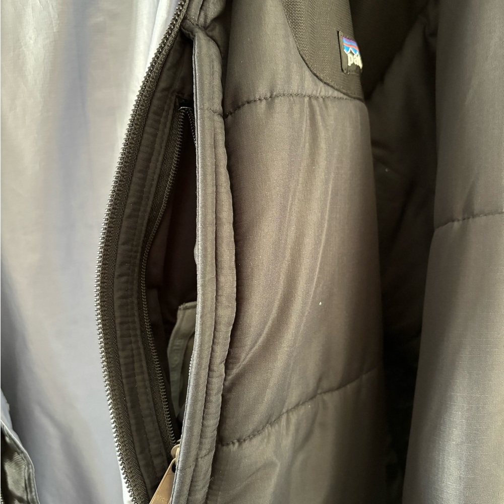 Patagonia Winter/Snowboard Coat - Picture 2 of 6